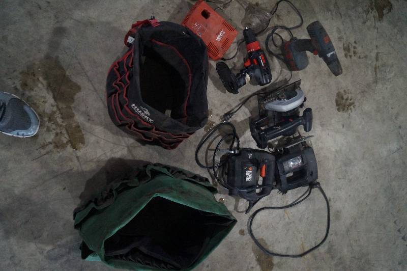 lot 10 image: Power Tools & Tool Bags