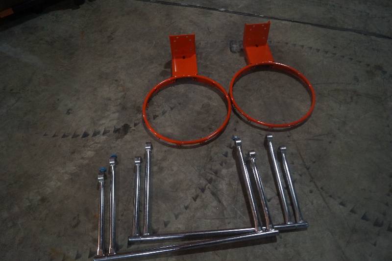 lot 28 image: Basketball HoopsPull-Up Bars
