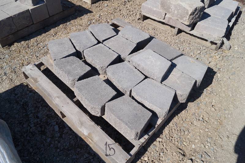 Retains Wall Blocks