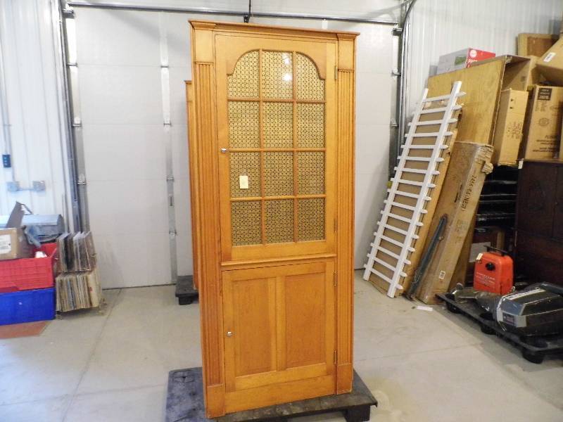 Corner Cabinet