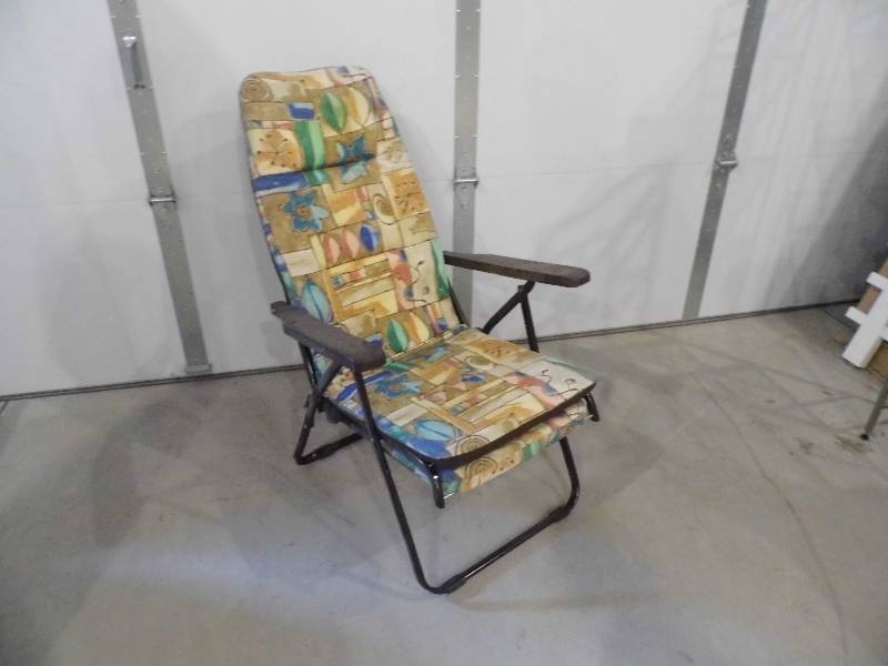 Folding Chaise w Footrest