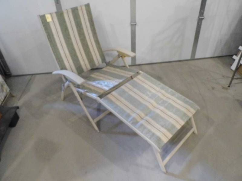 Folding Chaise