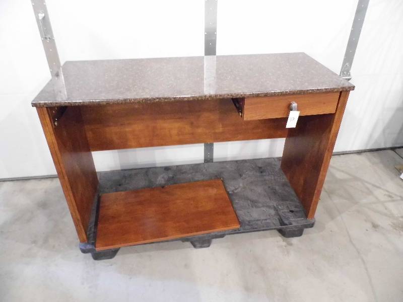 Desk w Keyboard Tray