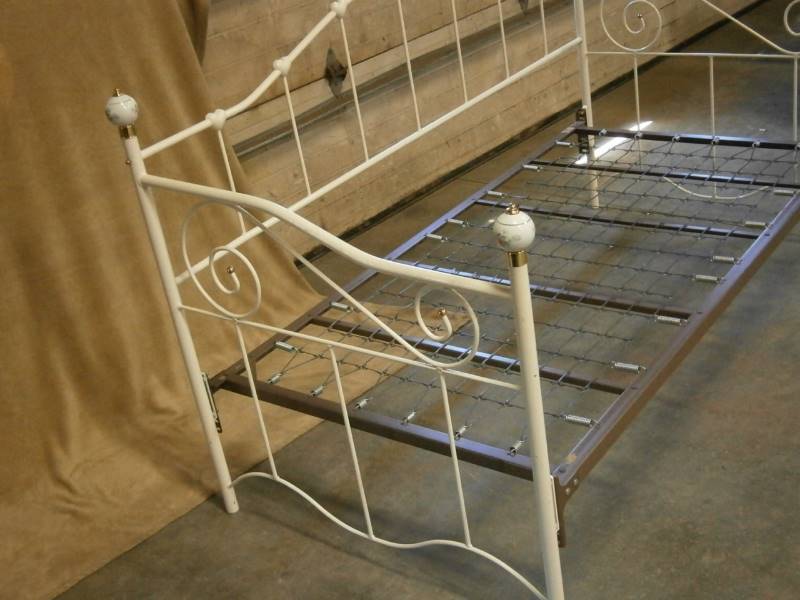 Girls Twin Size Bed