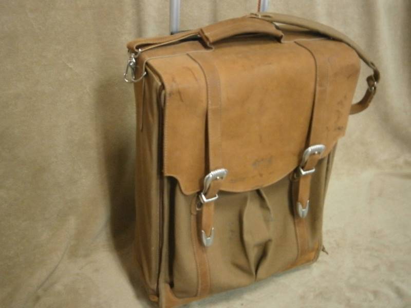 Western Carry-on Roller bag