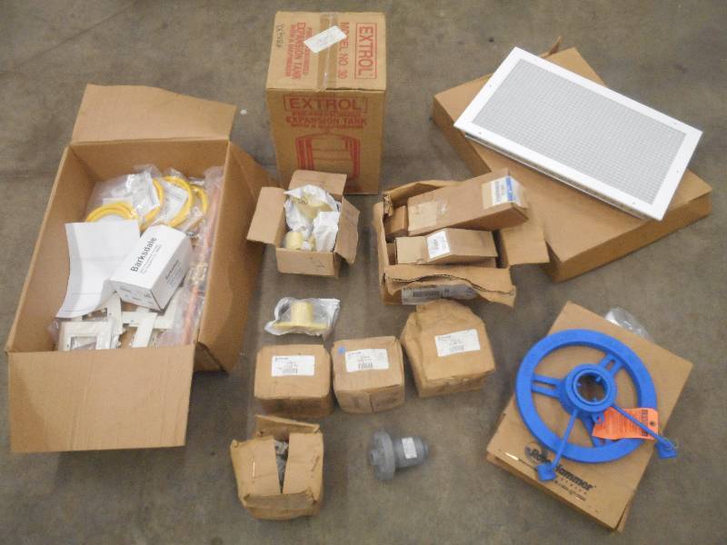 lot 33 image: Pallet Lot Expansion Tank, (4) Thr...