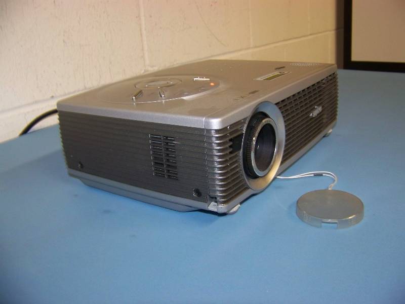 Sanyo, PLC-SW35, LCD Projector