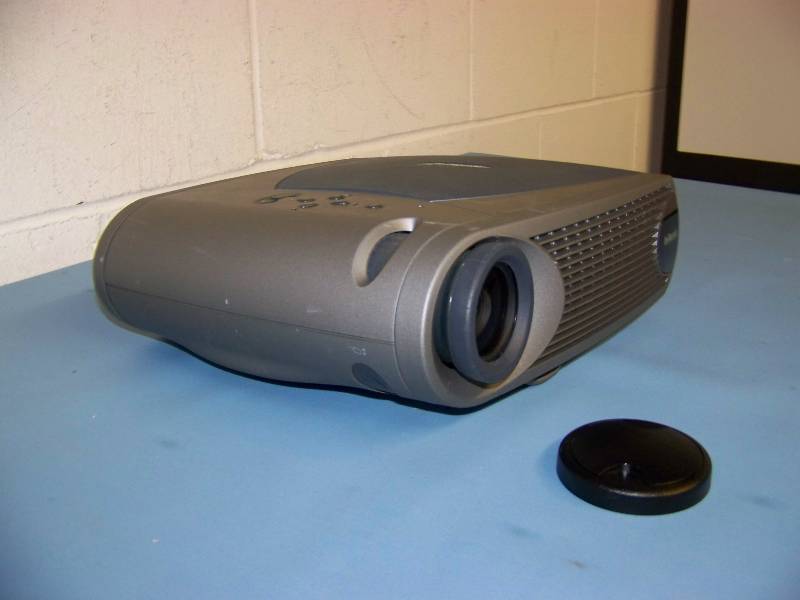 InFocus, LP340, DLP Projector