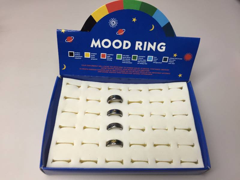 lot 28 image: MOOD RINGS, COIN PURSE, GUCCI BOXES AND COLLEZIO WATCH