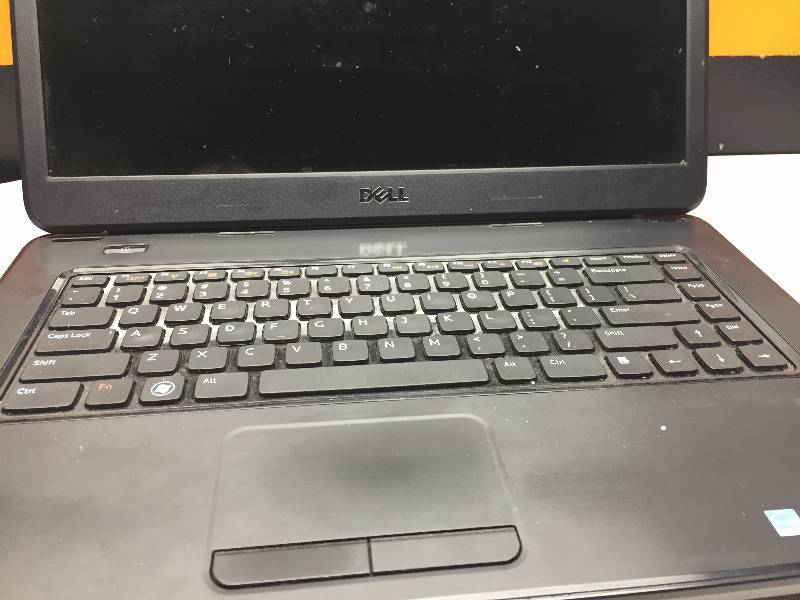 lot 31 image: DELL COMPUTER INSPIRON WINDOWS 7