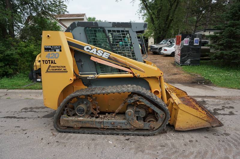 lot 6 image: 2005 Case 420 Tracked Multi Terrain Skid Loader Skid Steer