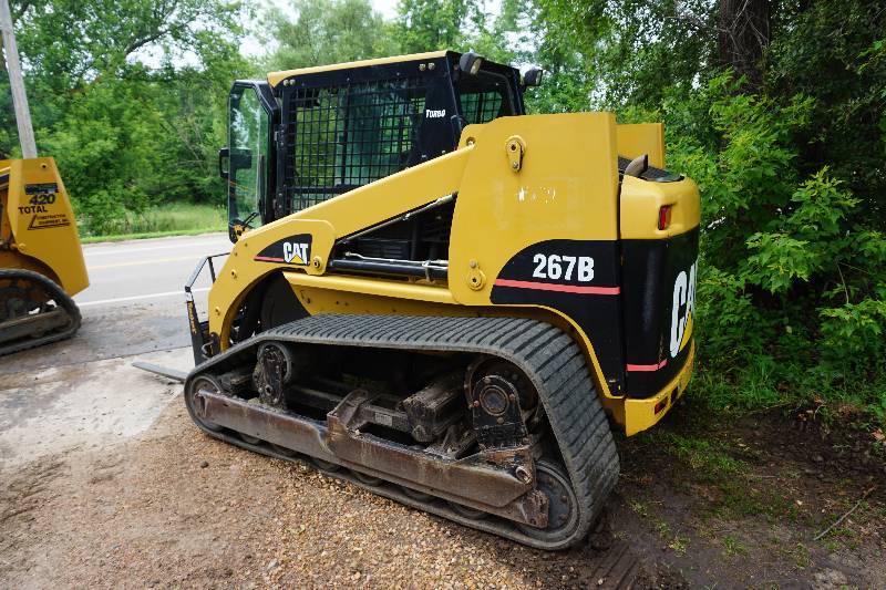 lot 1 image: 2005 Cat 267B Tracked Skid Loader Skid Steer