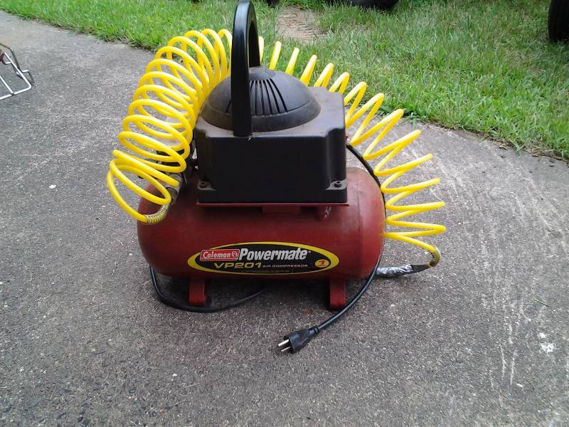 lot 34 image: Coleman Power Mate VP-201 Air Compressor