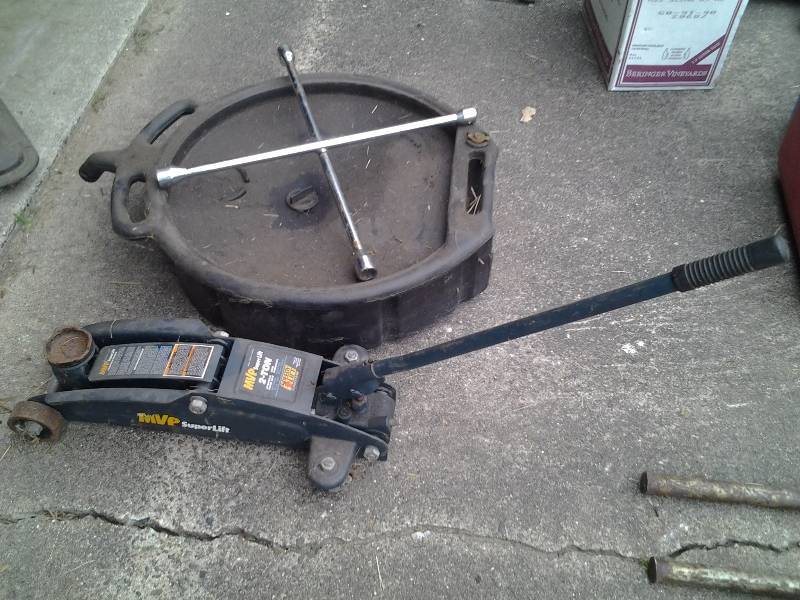 lot 37 image: MVP Super Lift 2 Ton Floor Jack, Drain Pan & Tire Wrench