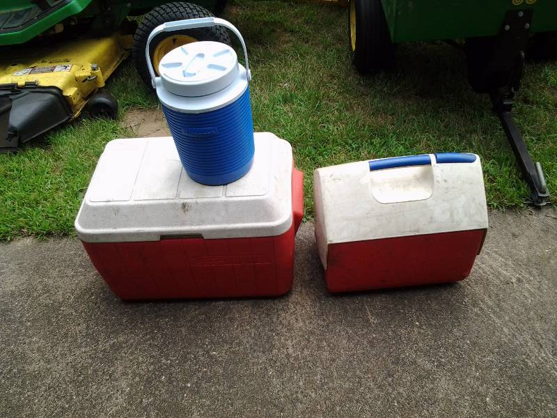 lot 41 image: 2-Coolers, 1-Beverage Dispenser