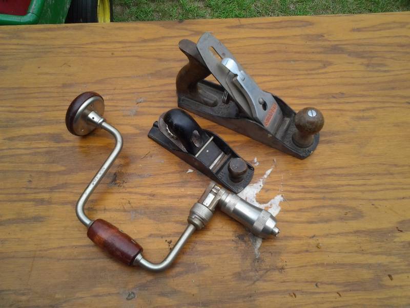 lot 53 image: 2-Planes, 1-Hand Drill