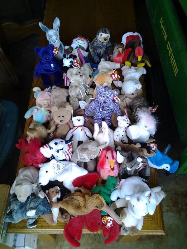 lot 84 image: Collection Of 40 Beanie Babies