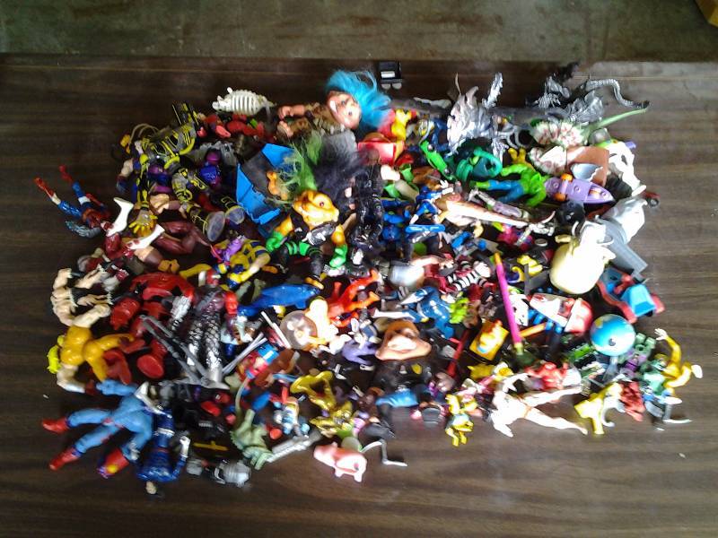 lot 86 image: Lot Of Action FiguresToys