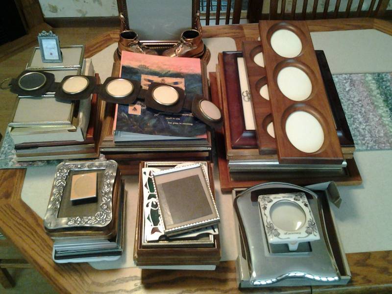 lot 182 image: Large Lot Of Assorted Picture Frames