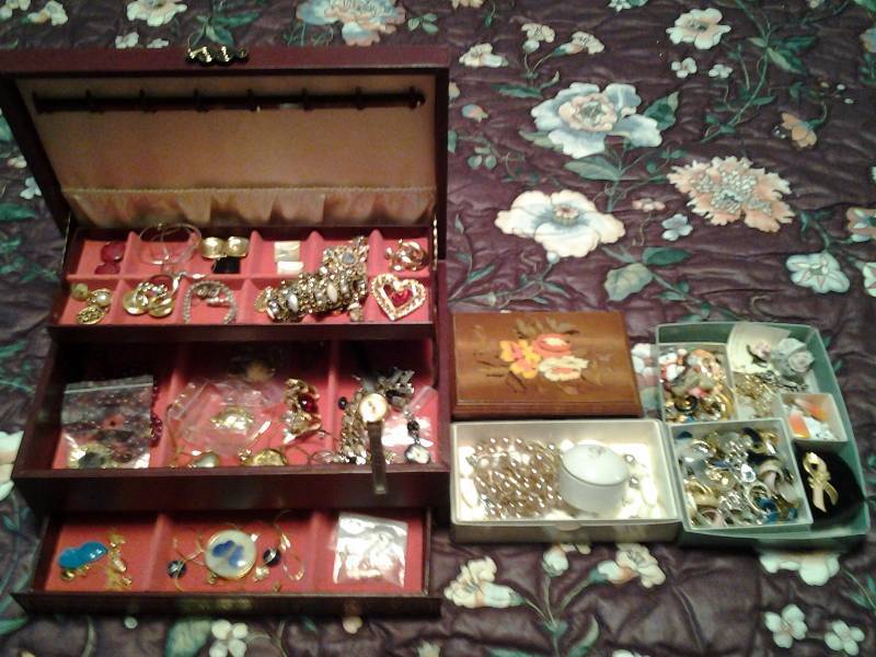 lot 204 image: Large Lot Of Jewelry, Jewelry Box, Trinket Box