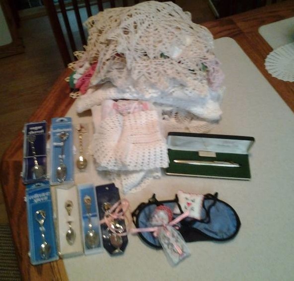lot 209 image: Lot Of Collector Souvenir Spoons, Crocheted Doilies, Cross Pen