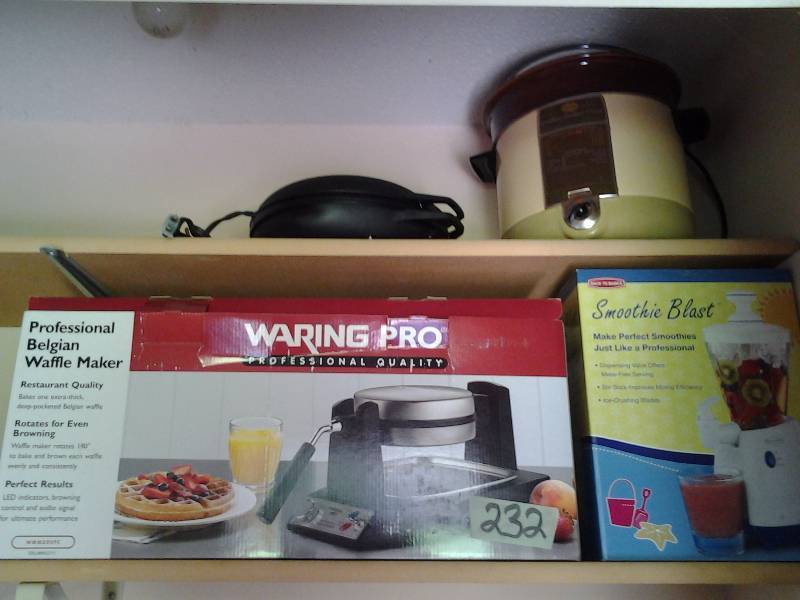 lot 232 image: Belgian Waffle Maker, Smoothie Maker, Crock Pot, Electric Donut Maker
