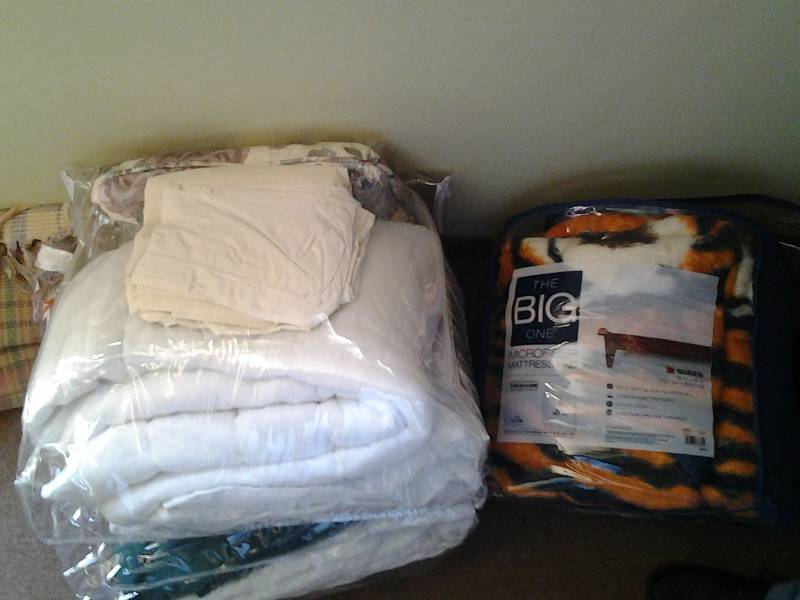 lot 237 image: Big Tiger Print Blanket, Mattress Pads, Pillows