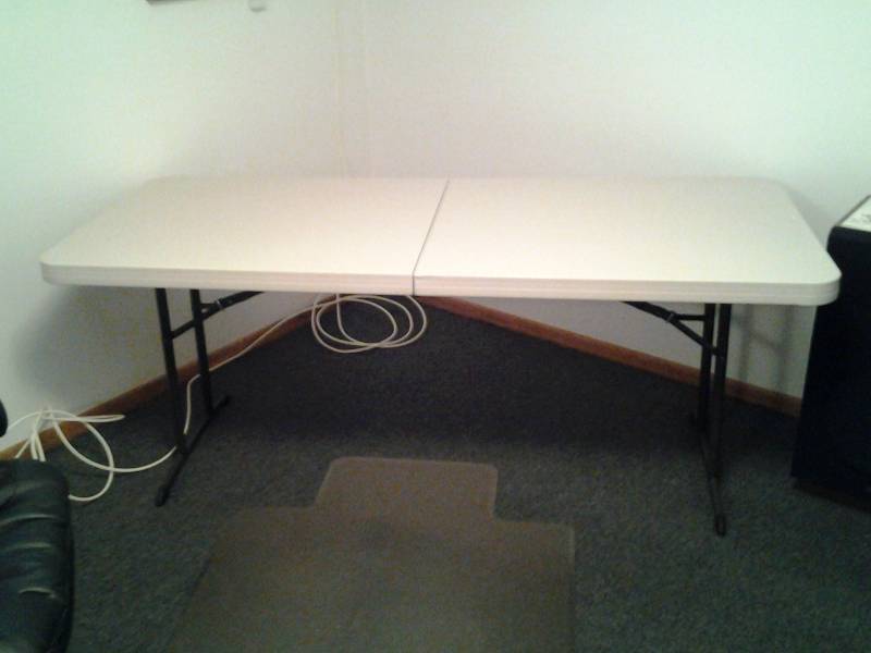 lot 239 image: 6-Foot Folding Banquet Table