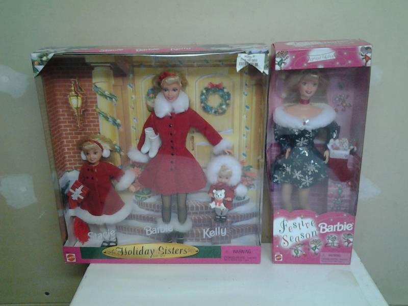 lot 248 image: Holiday Sisters Barbies & Festive Season Barbie
