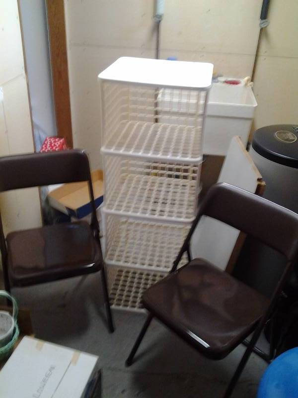lot 251 image: 2-Folding Chairs, 4-Shelf Storage Rack