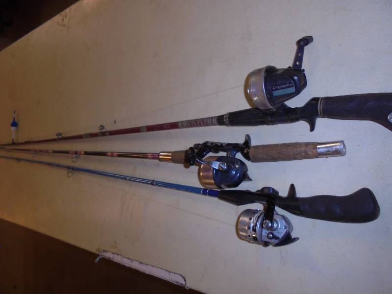 Lot - 3 Fishing Rods & Reels, all work
