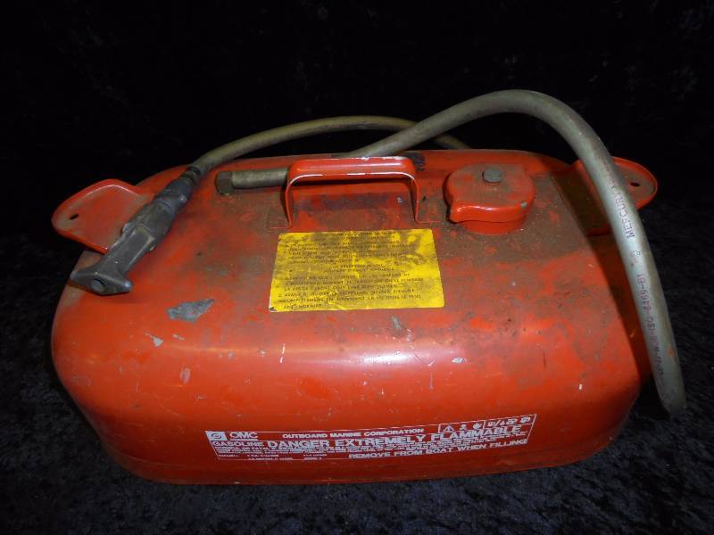 3 Gallon OMC Boat Tank wHose