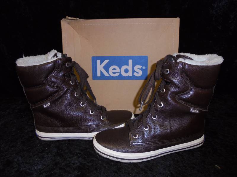 KEDS Boots - Size 8.5, like new