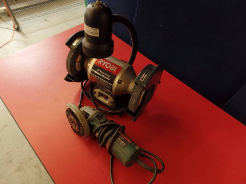 lot 621 image: Misc Power Tools