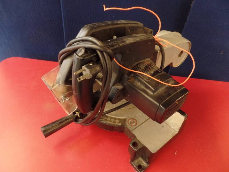 lot 626 image: Miter saw