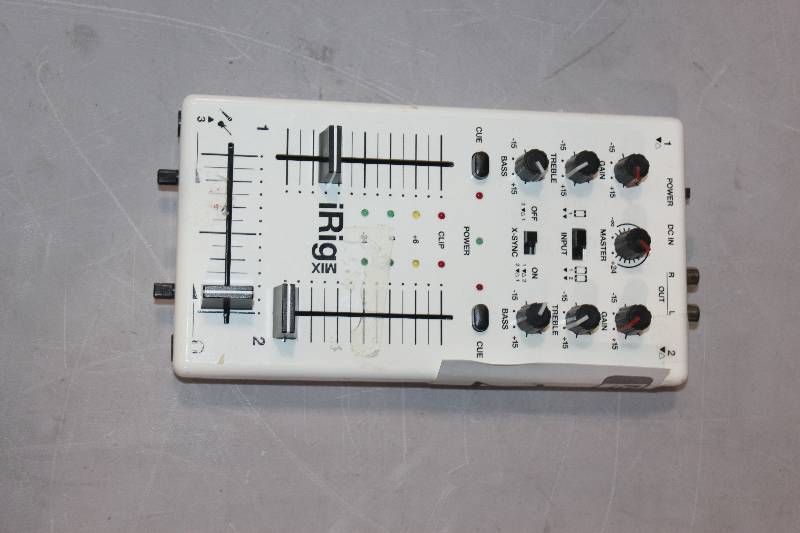 lot 204 image: iRig Mixer