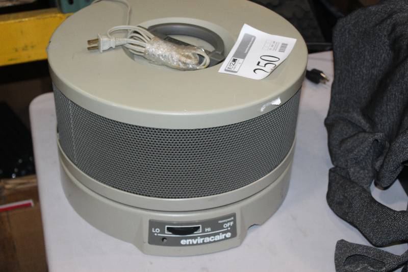 lot 250 image: Enviracare Room Air Cleaner
