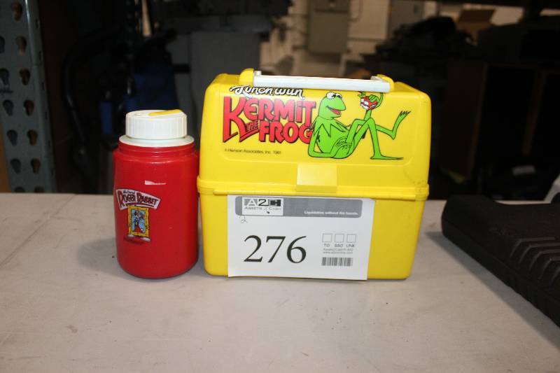 lot 276 image: Lot of (2) Lunch Containers Including 1) Roger Rabbit Thermos AND 1) Kermit The Frog Lunchbox