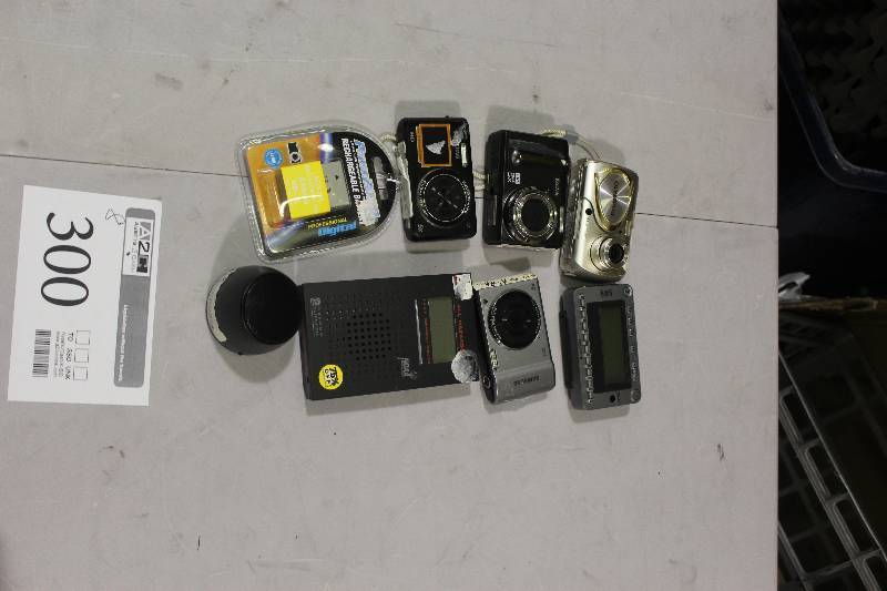 lot 300 image: Lot of (8) Electronics