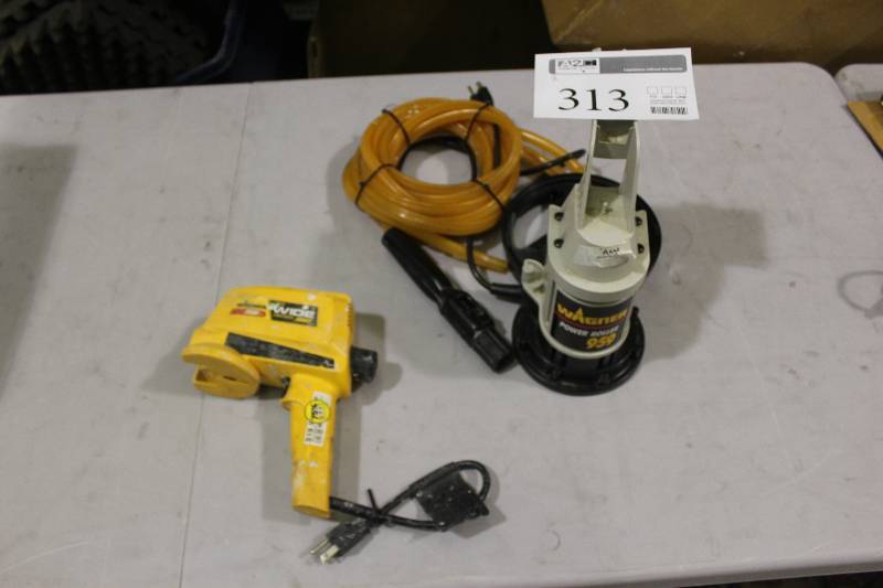 lot 313 image: Lot of (2) Wagner Power Tools Including 1) Power Roller 959 AND 1) Power Painter Wide Shot