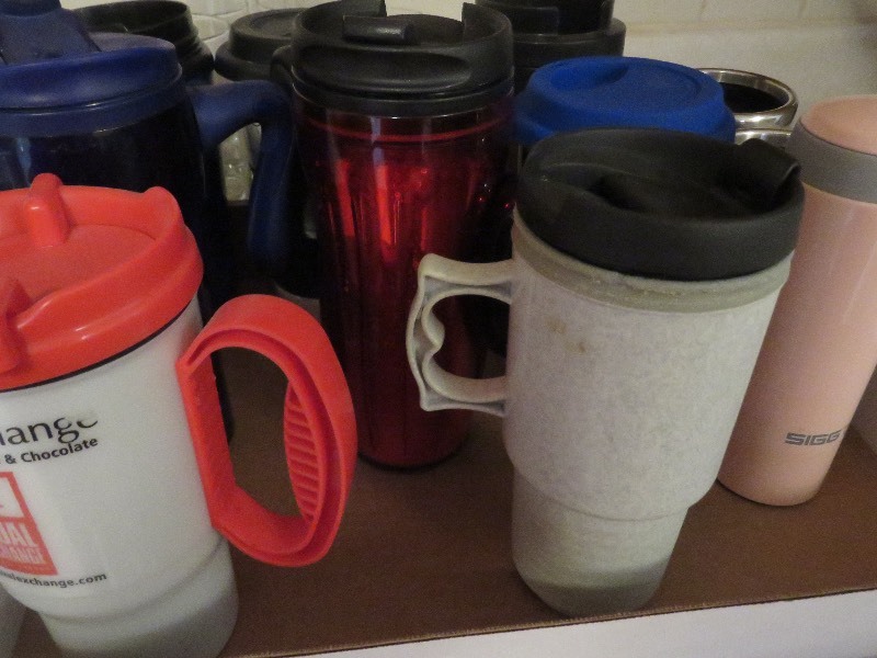 Travel cups and glasses