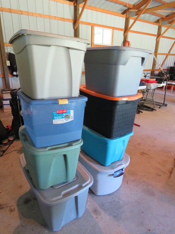 Storage totes