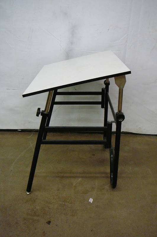 lot 19 image: Drafting table
