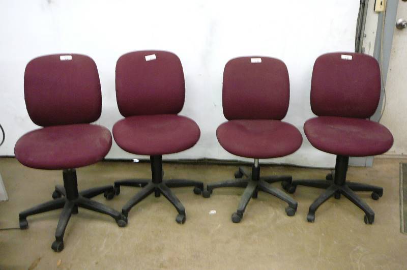lot 46 image: 4 - Office Chairs Hon