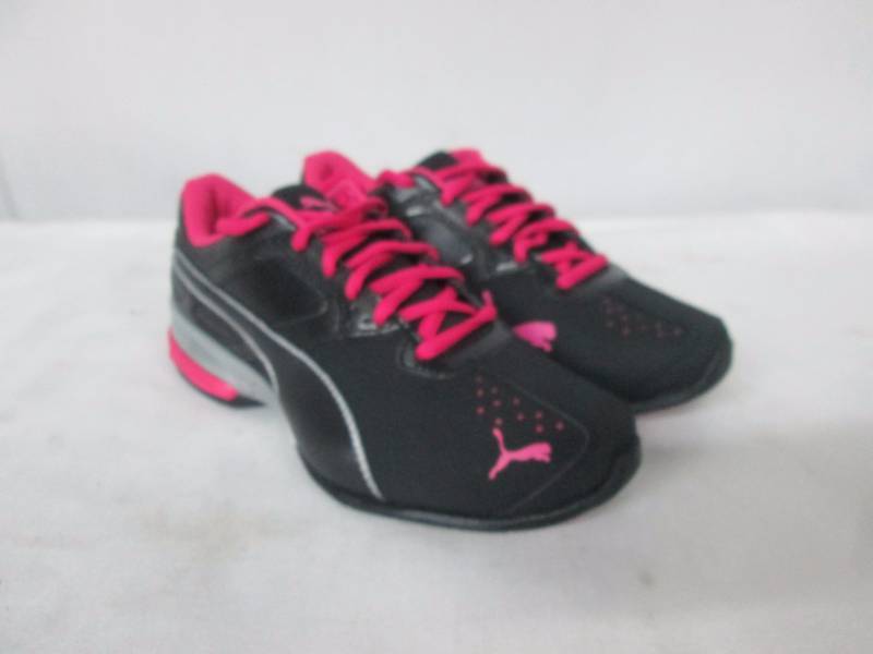 lot 52 image: Puma Womens Tazon 6 Running Shoe