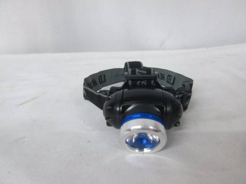 lot 48 image: Stansport Multifunction Headlight