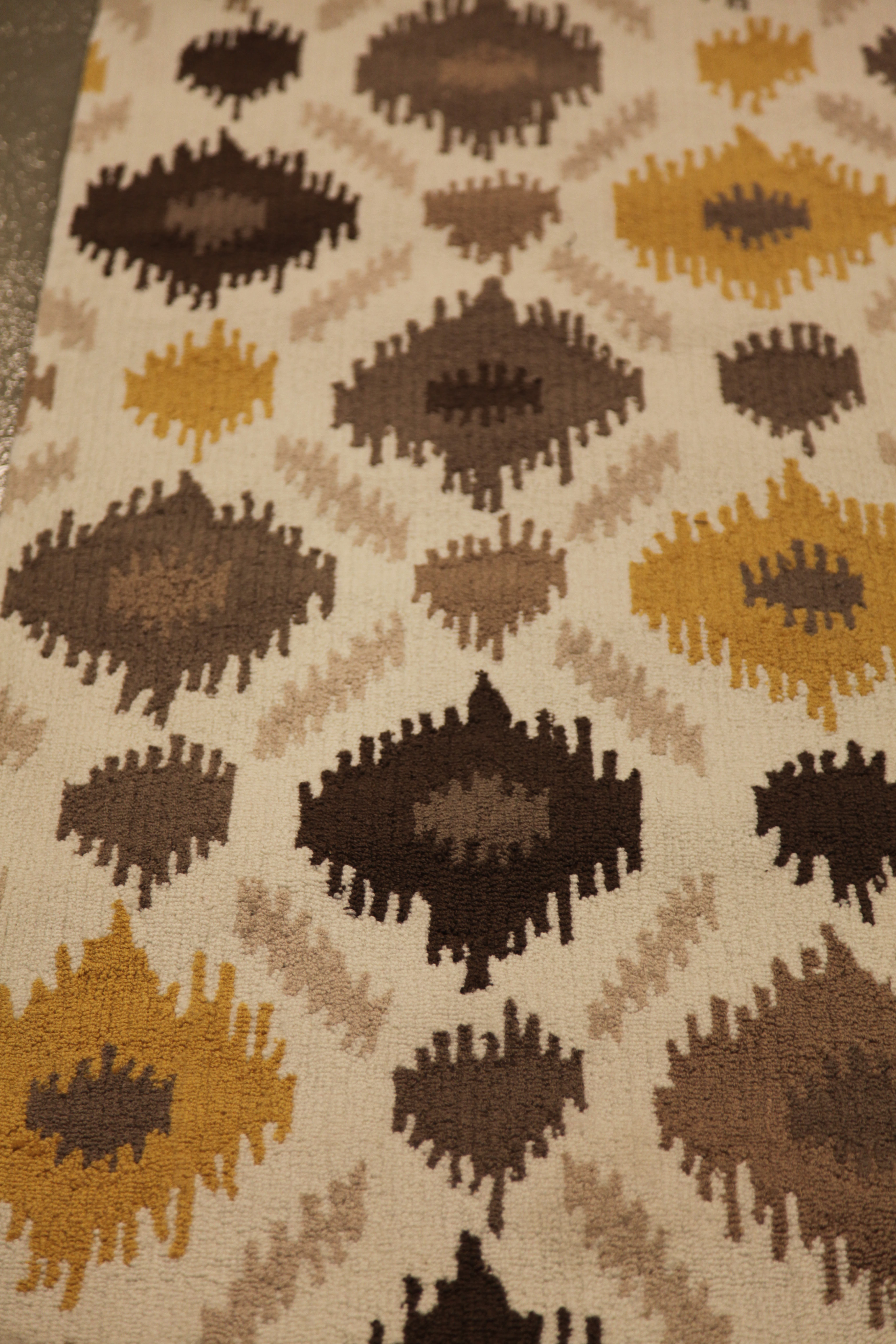Ella Runner Rug 2 6 x 8 Cream