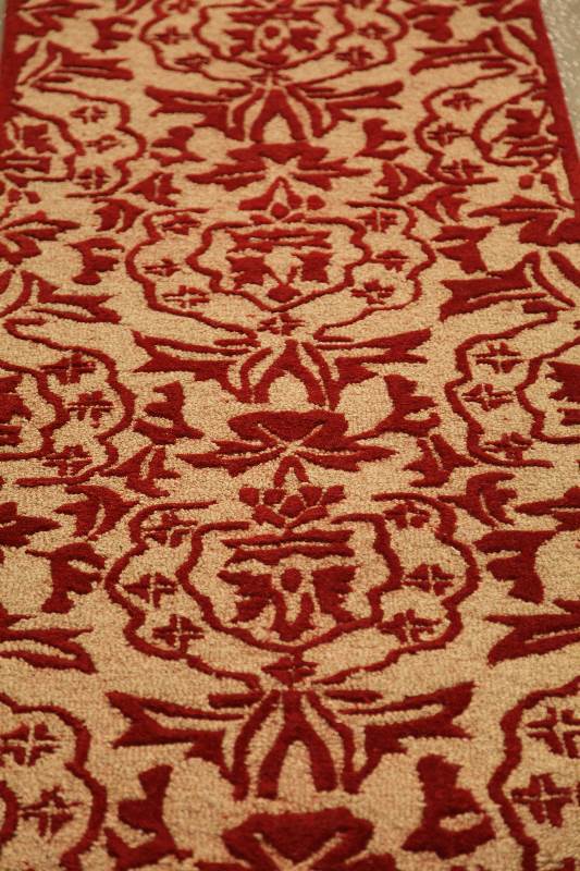 Amberley Runner Rug 2 6 x 8 BeigeRed