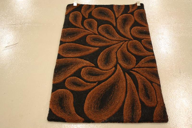 Shadow Rug 2 6 x 4 6 BlackBrown