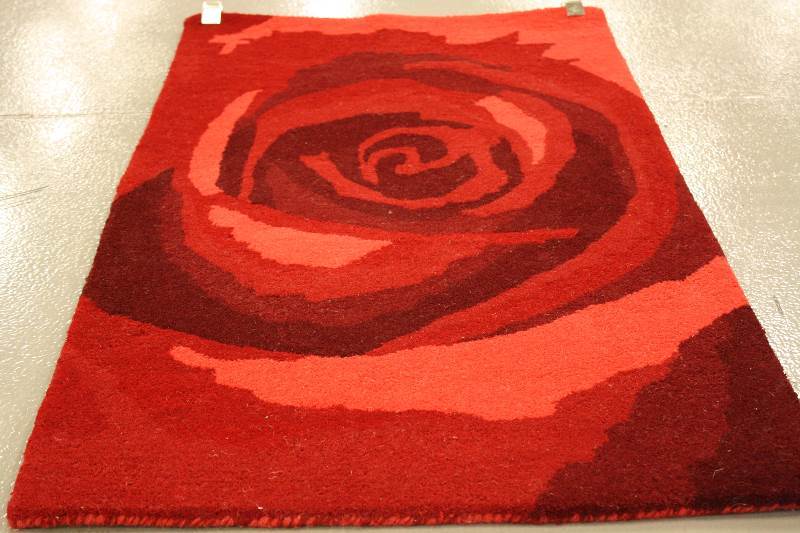Blossom Rug 2 6 x 4 6 Red